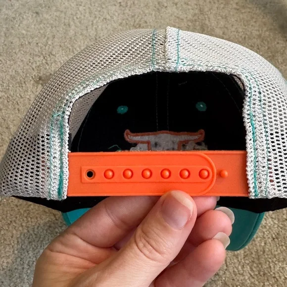 Teal and Black Women's Buffalo Cap - Picture 5 of 6